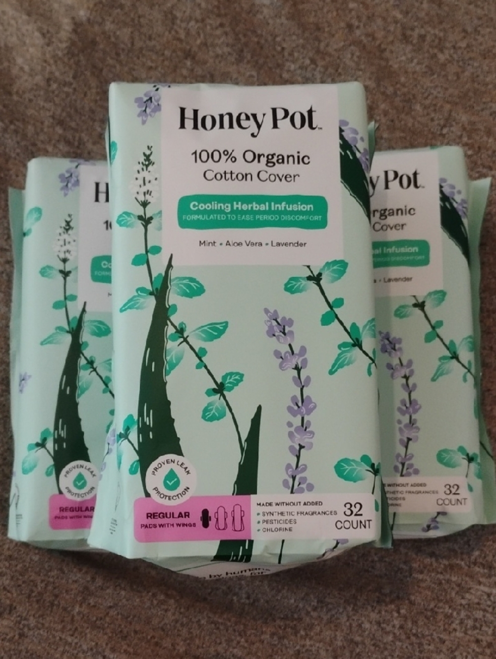 3 Honey Pot Cooling Herbal Infusion Regular Pads - Mint & Lavender (Green) 32 Ct